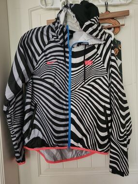 Nike Black & White Striped Hooded Windbreaker with Blue Zip